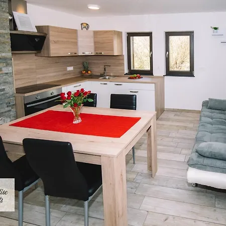 Prestigious And Stylish Апартаменты Блед