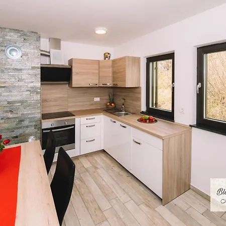 Апартаменты Prestigious And Stylish Блед