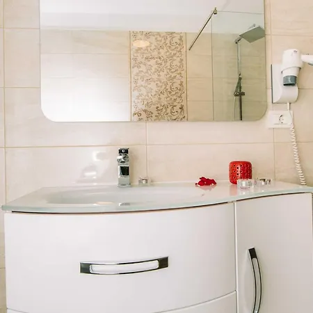 Prestigious And Stylish *